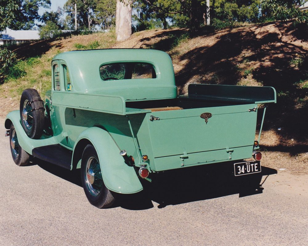 1934 Ford V8 Coupe Ute 14