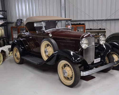 1932