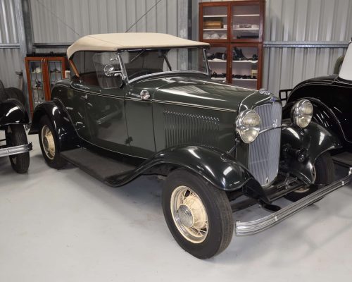 1932