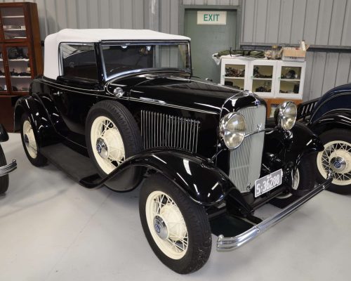 1933