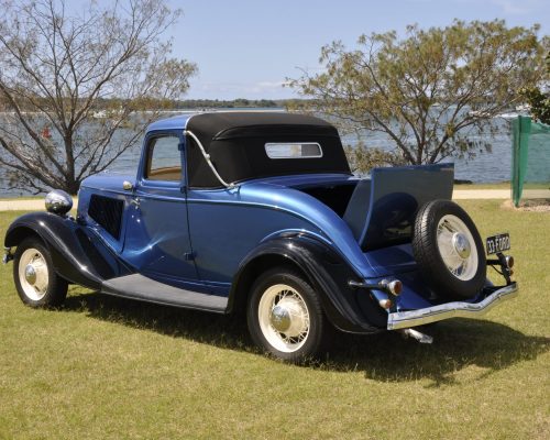 1933